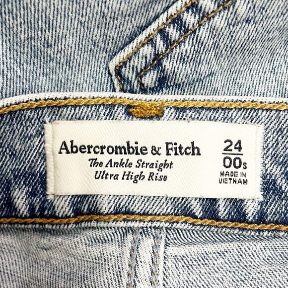 Abercrombie & Fitch Ultra High Rise Ankle Straight Jean Light Wash Size 24 | 00 - Picture 9 of 12